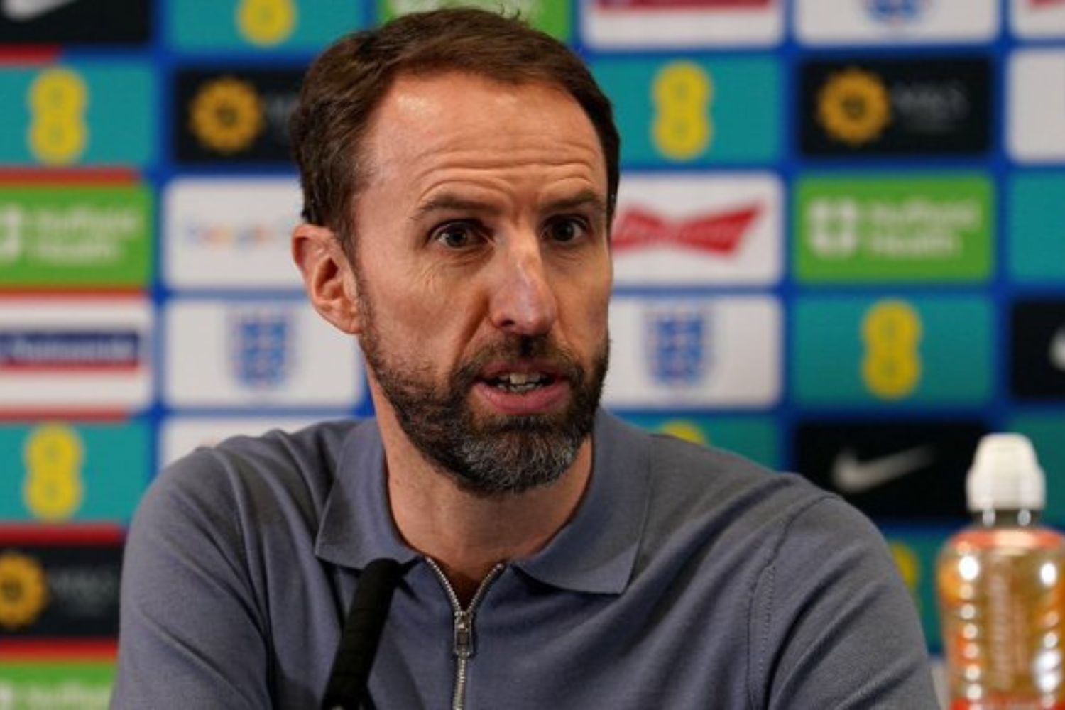 Gareth Southgate challenges his England stars